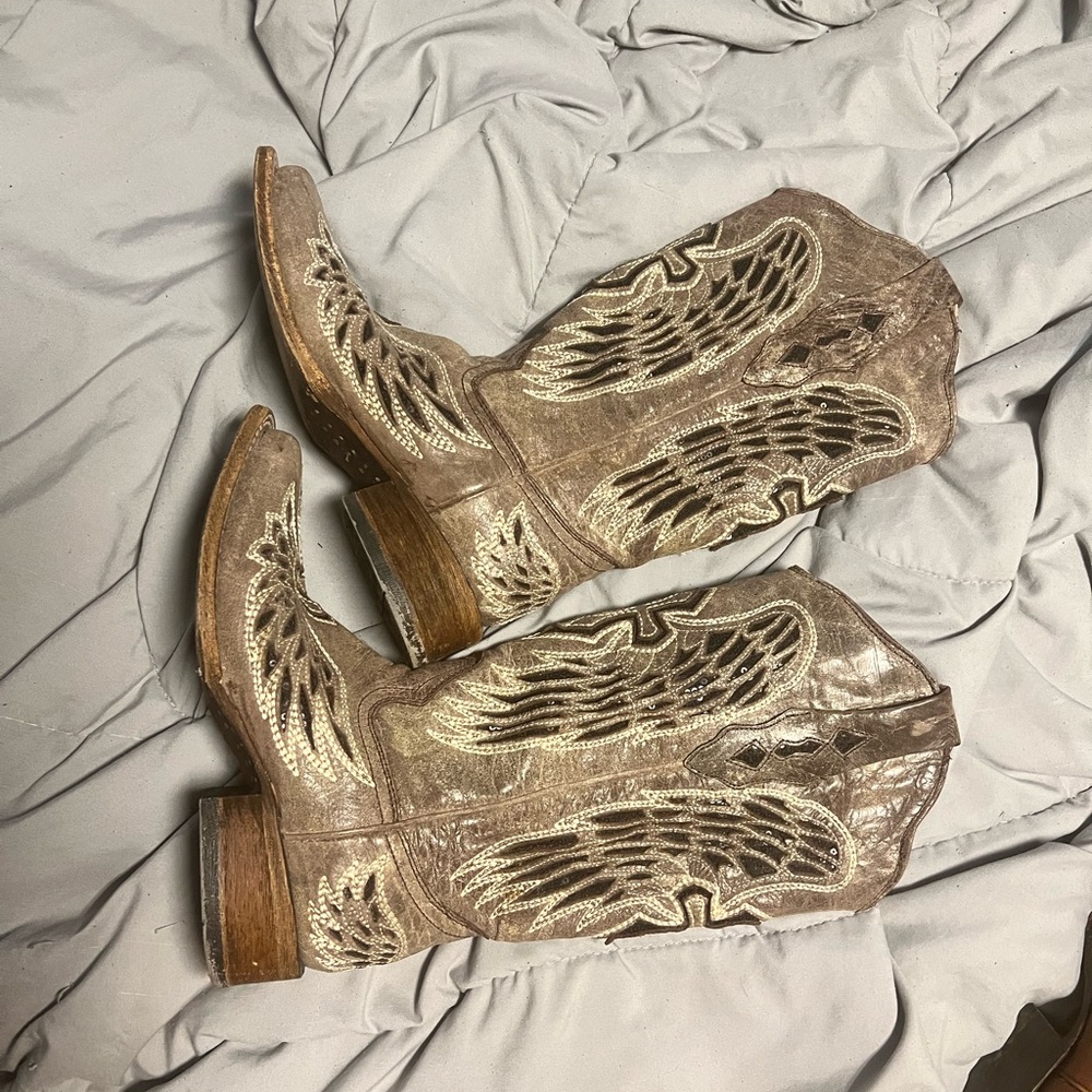 Size 6 corral boots